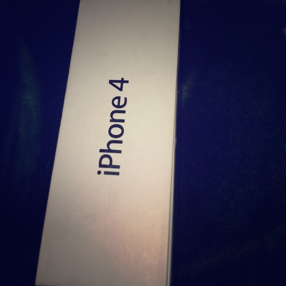 White iPhone 4  8 gb