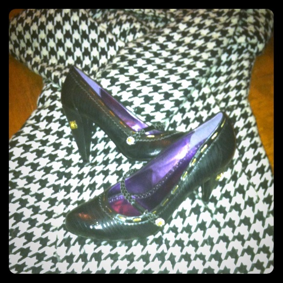 Black Single Strap High Heel Shoes