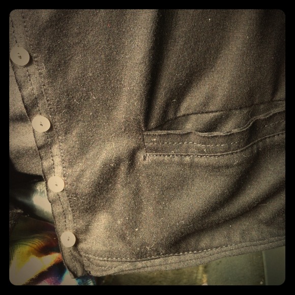 Back cardigan with thin buttons