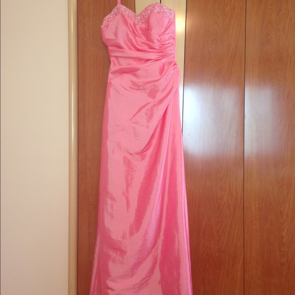 Pink/coral full length dresss - Picture 2 of 4