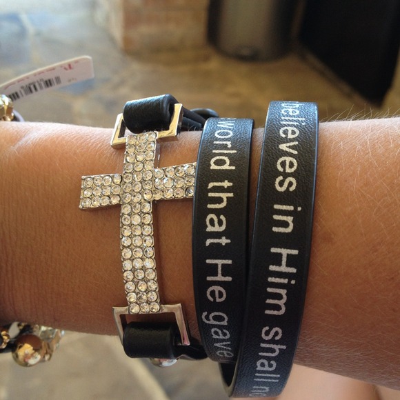Wrap bracelet NWT! Bling cross and bible verse!