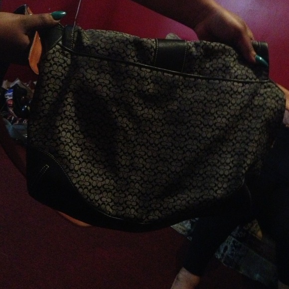 Authentic Coach Purse - Picture 3 of 4