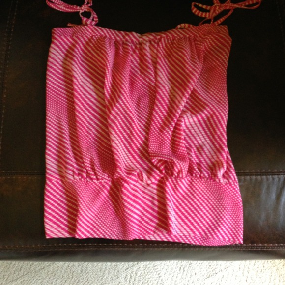Cute Pink and white summer top