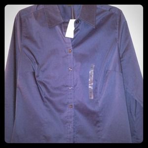 REDUCED Navy blue button down shirt, new with tags