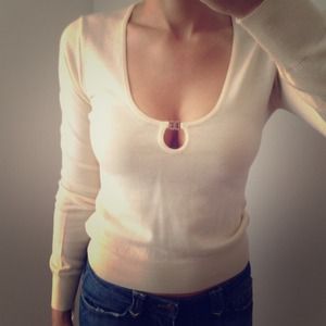 !!SOLD!! Dolce & Gabbana cream wool sweater