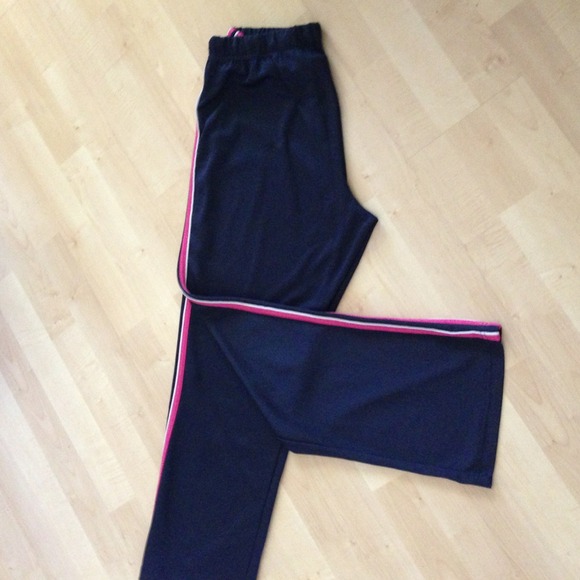 Really nice Pink and blue sport set! - Picture 3 of 3