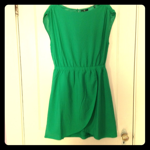 Green H&M dress