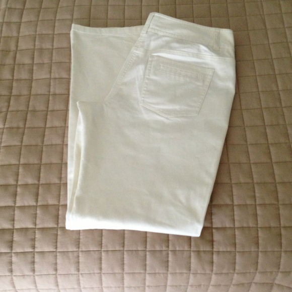 ❗️SOLD IN BUNDLE❗️Cream Ann Taylor Loft pants