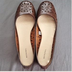 Merona Brown "Amber" Cut-Out Flats