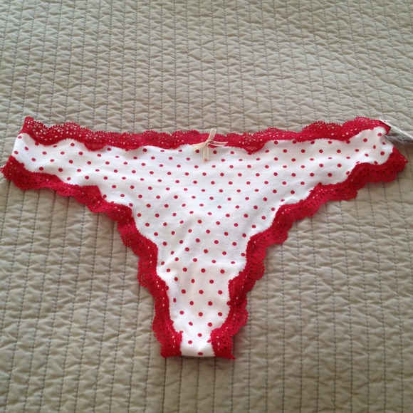 S O L D VS Thong