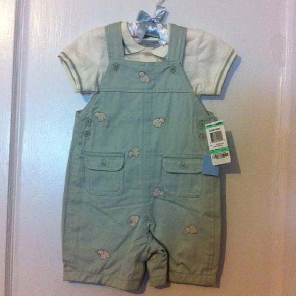 ✨Sold✨2 piece First impression outfit from Macy's