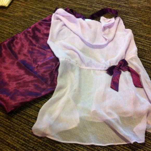 Sold in bundle. pink/dark purple silky pajamas