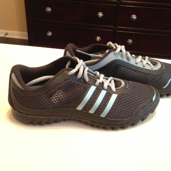 Adidas Shoes - Adidas fluid trainer