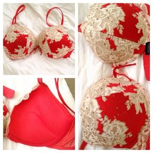 Victoria Secret Bombshell Bra