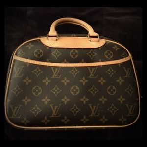 100% Authentic Louis Vuitton Trouville Purse
