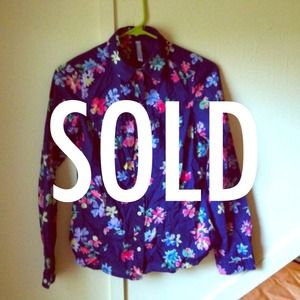 🌺REDUCED!🌼 Navy floral button-down