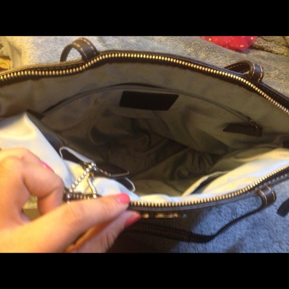 Coach black bag - Picture 3 of 4