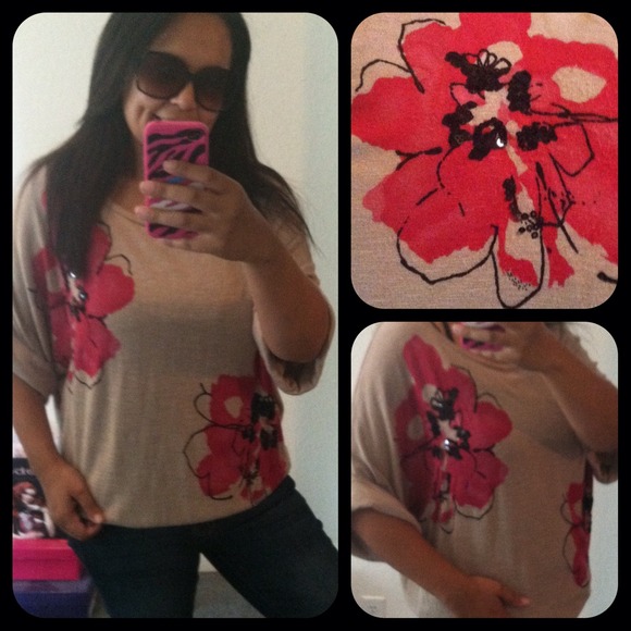 •••BUNDLED for @alyshay818••• Embellished Sweater
