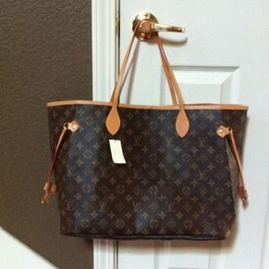 On Hold!!!! Brand New LV Neverfull MM
