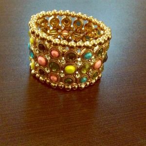 Gold multi colored elastic bracelet!
