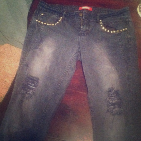 Forever 21 "worn" look black jeans!