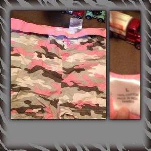 Pink camo short😍😍