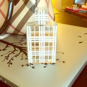 Burberry Brit inter perfumes
