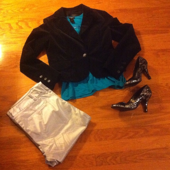Black velvet feel blazer - Picture 1 of 2