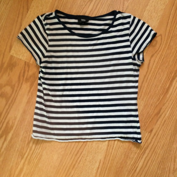⛔REDUCED⛔Stripped navy and white crop top