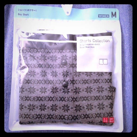 UNIQLO WOMEN UNDERWEAR