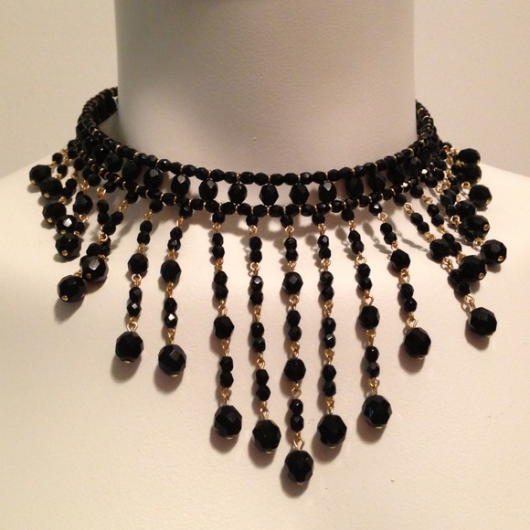 Jewelry - Gorgeous Black and Gold Beaded Necklace