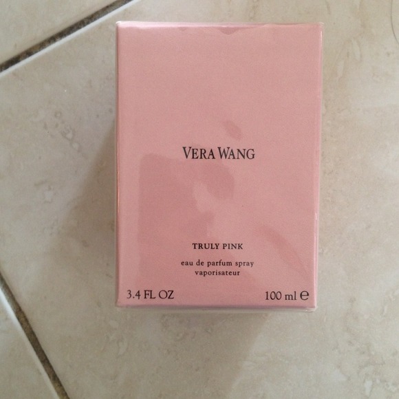 SOLD!! Vera Wang Truly Pink eau de PARFUM