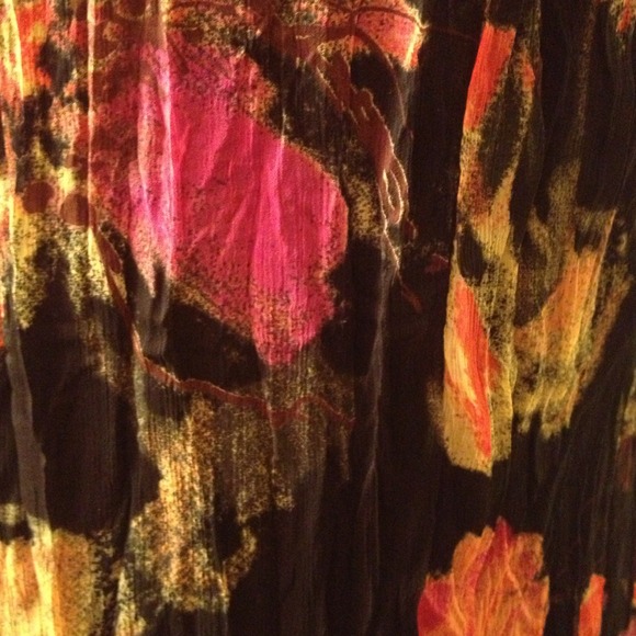 🚫 SOLD LOCALLY 🚫. 🌺👗 Summer Dress👗🌺 - Picture 4 of 4