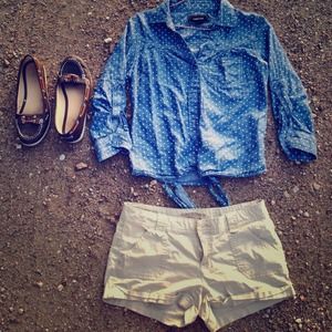 Bundle Sale❗❗❗Shirt-S Shorts-5 Shoes-6