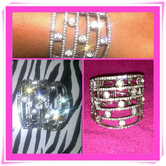 Beautiful sparkler bracelet.