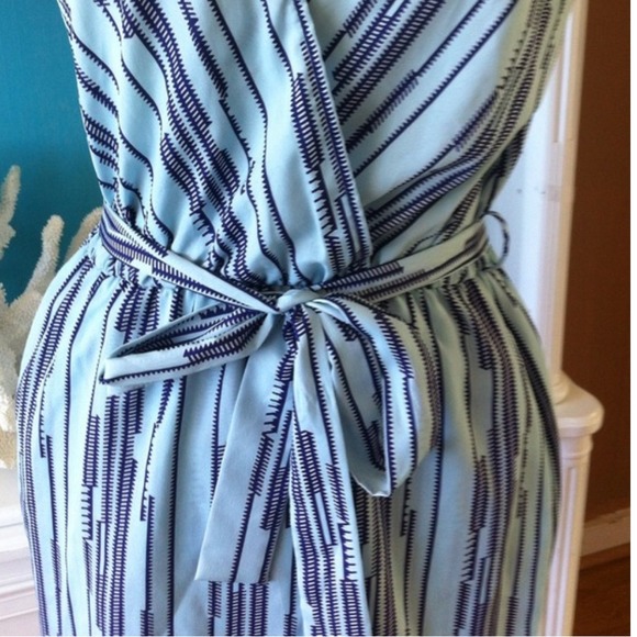 Collective concepts faux wrap dress - Picture 2 of 3