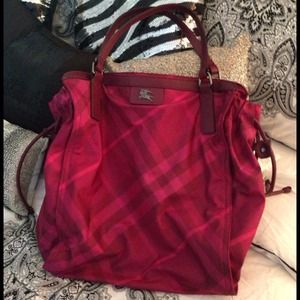 💢SOLD LOCALLY💢 Burberry Drawstring Tote