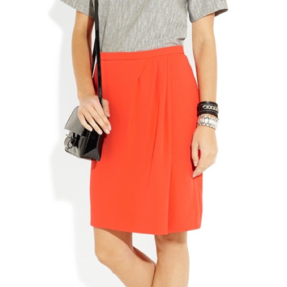 Jcrew poppy-red crepe skirt NEVER WORN SIZE 4