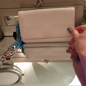 💢Taken💢 by daughter Juicy Couture Leather Clutch