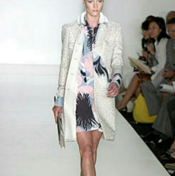 VIVIENNE TAM 2006 FALL COLLECTION FASHION COAT - Picture 8 of 8