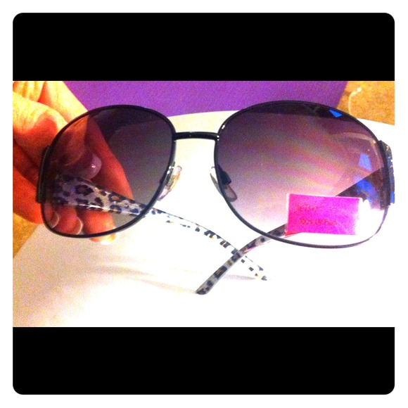 SOLD****** BetseyJohnson Sunglasses