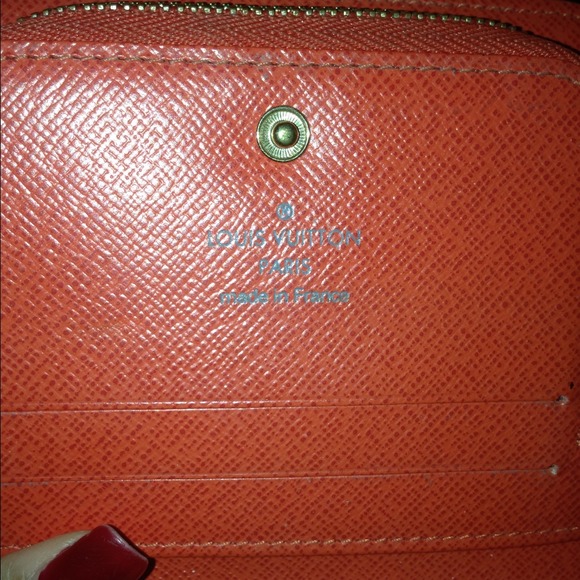 🔴SOLD🔴  AUTH Louis Vuitton small insolite wallet - Picture 3 of 4