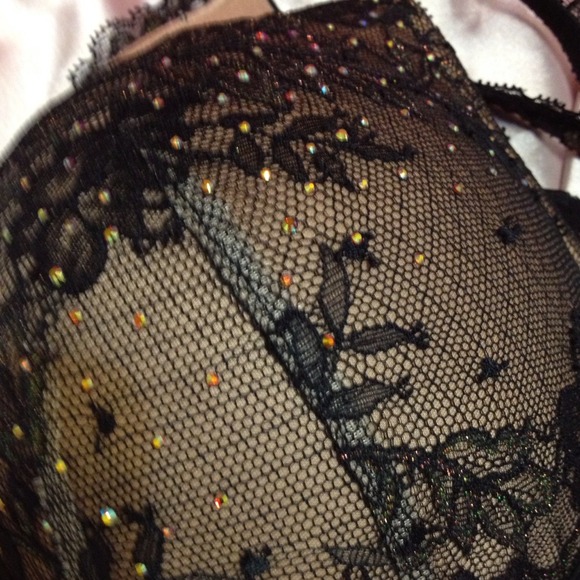 Push Up Bra - Picture 2 of 2