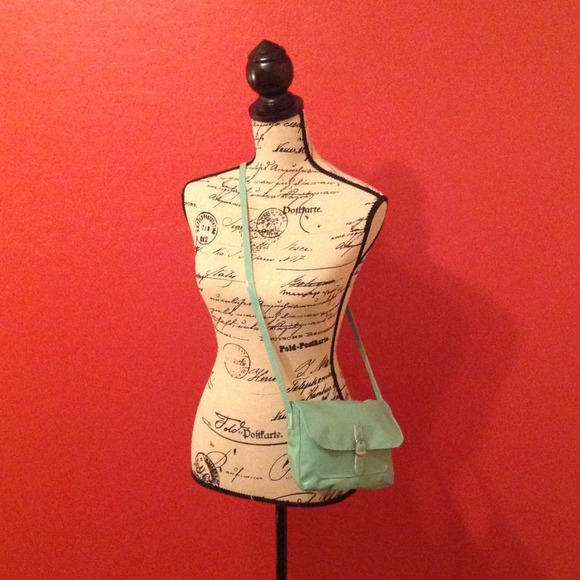 Crossbody bag and earrings bundle for @crackerjax