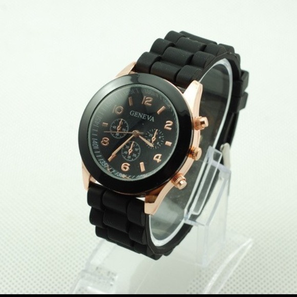 SOLD!!! Geneva Crystallized Watch