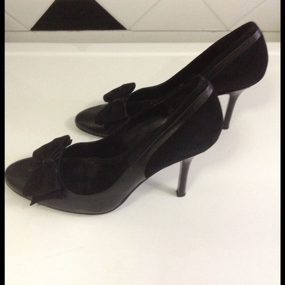 Bow pumps .. Used twice