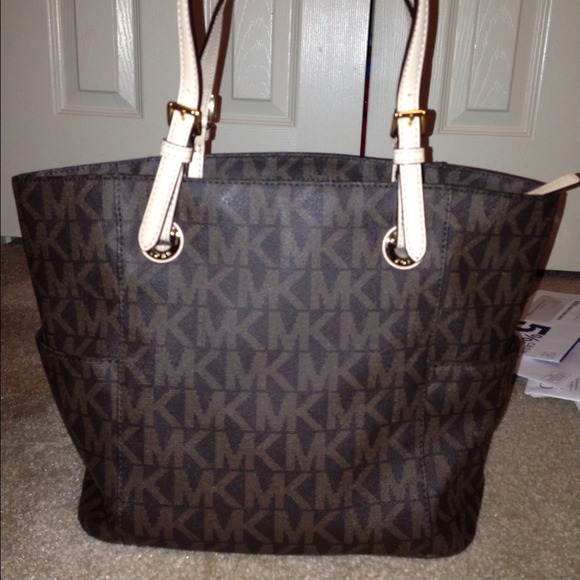 Michael Kors - Picture 4 of 4
