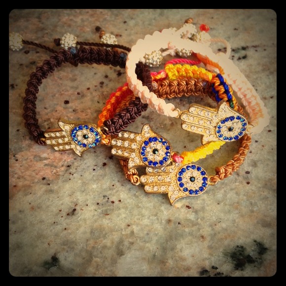 Hamsa macrame bracelet only *1