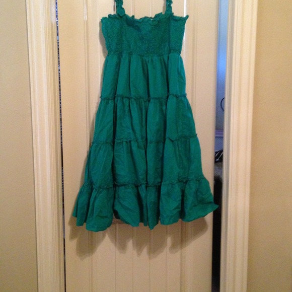 Size L Kelly green Cato summer dress