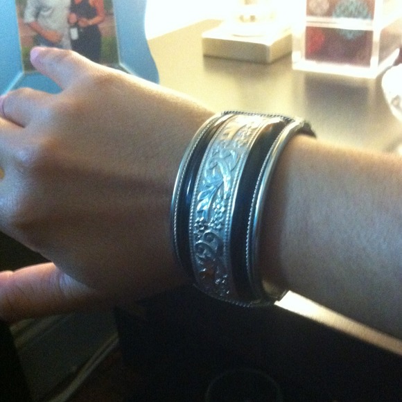 Bangle cuff bracelet